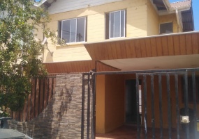 458 san ignacio,Santiago,3 Bedrooms Bedrooms,1 BañoBathrooms,Casa,san ignacio,1073